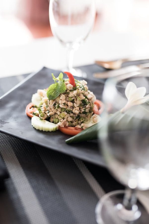 Comment fusionner le style Art Nouveau dans une décoration contemporaine ?